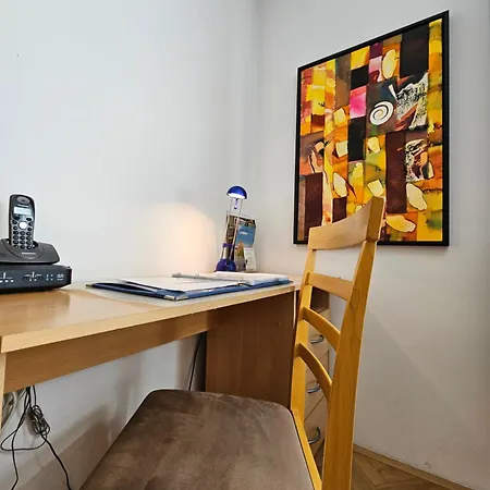 Irena Tour As Apartman