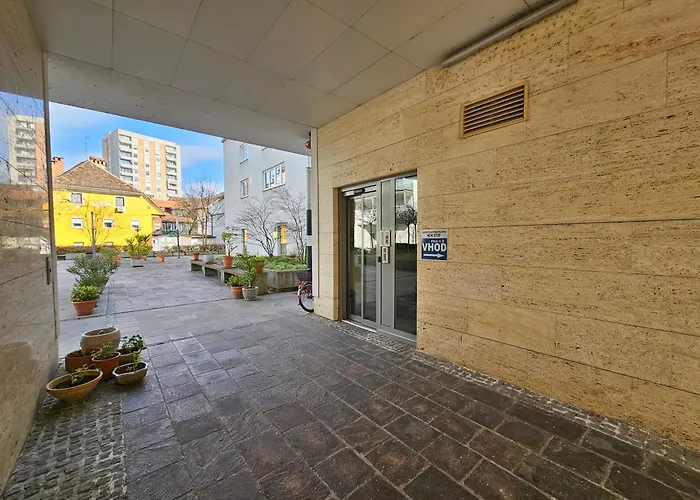 Irena Tour As Apartman *